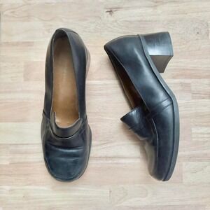 Genuine leather black loafer heel size 8.5 block Naturalizer